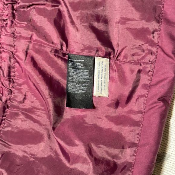 ❄️Vintage Tommy Hilfiger Womens Sm Insulated Puffer Full Zip Vest Plum/Burgundy - Picture 8 of 9